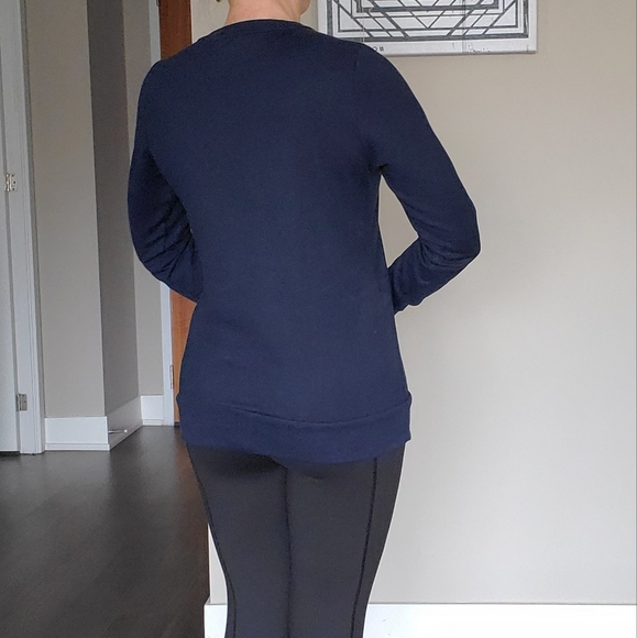 Harvard University Sweatshirt - Picture 6 of 16